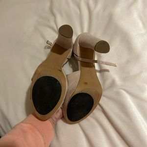 Jessica Simpson heels